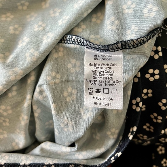 NWT Amour Vert Lux Viscose Knit Turtleneck. Size S. Color - Mia Dot - Picture 9 of 9